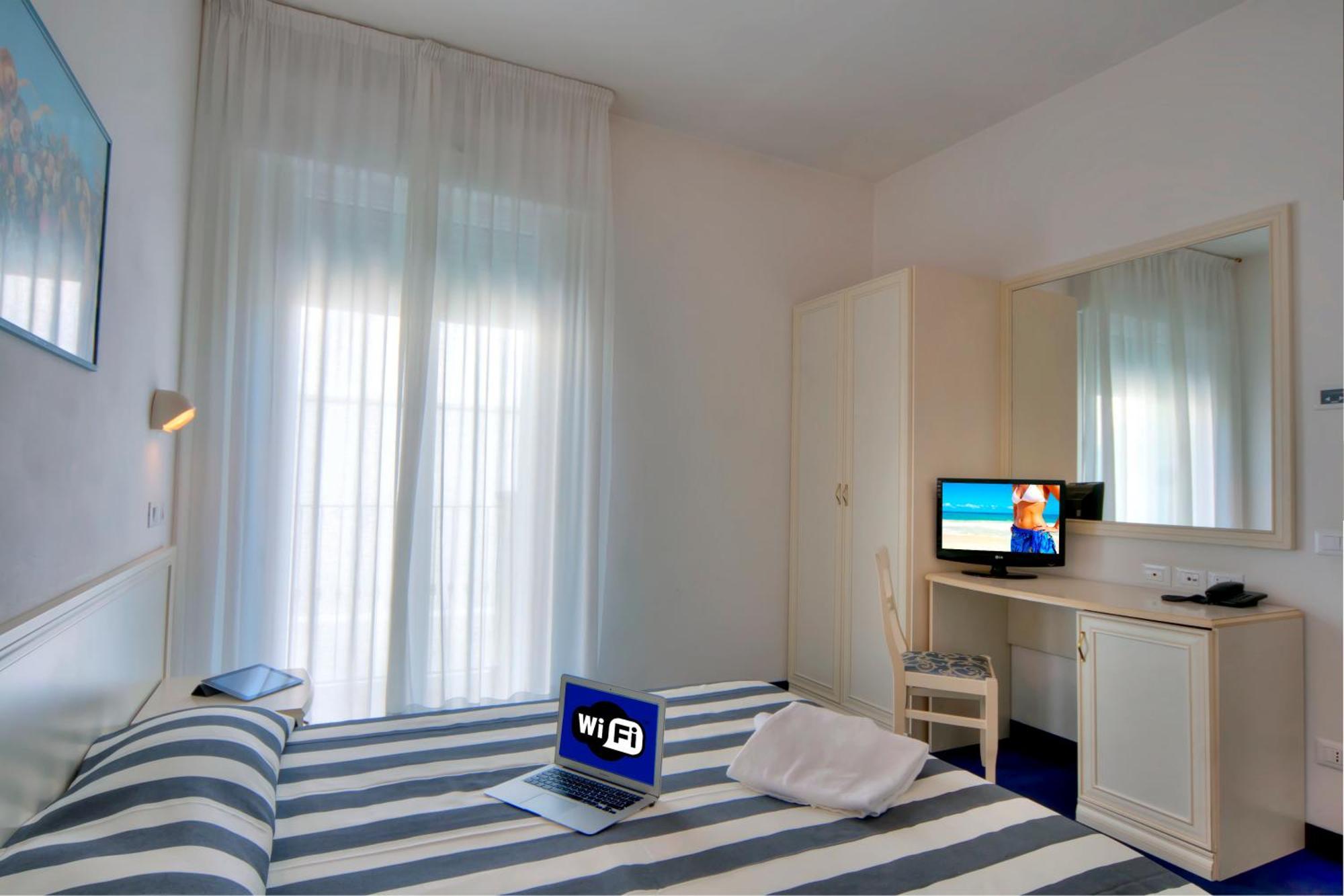 Residence Divina Rimini Exterior photo