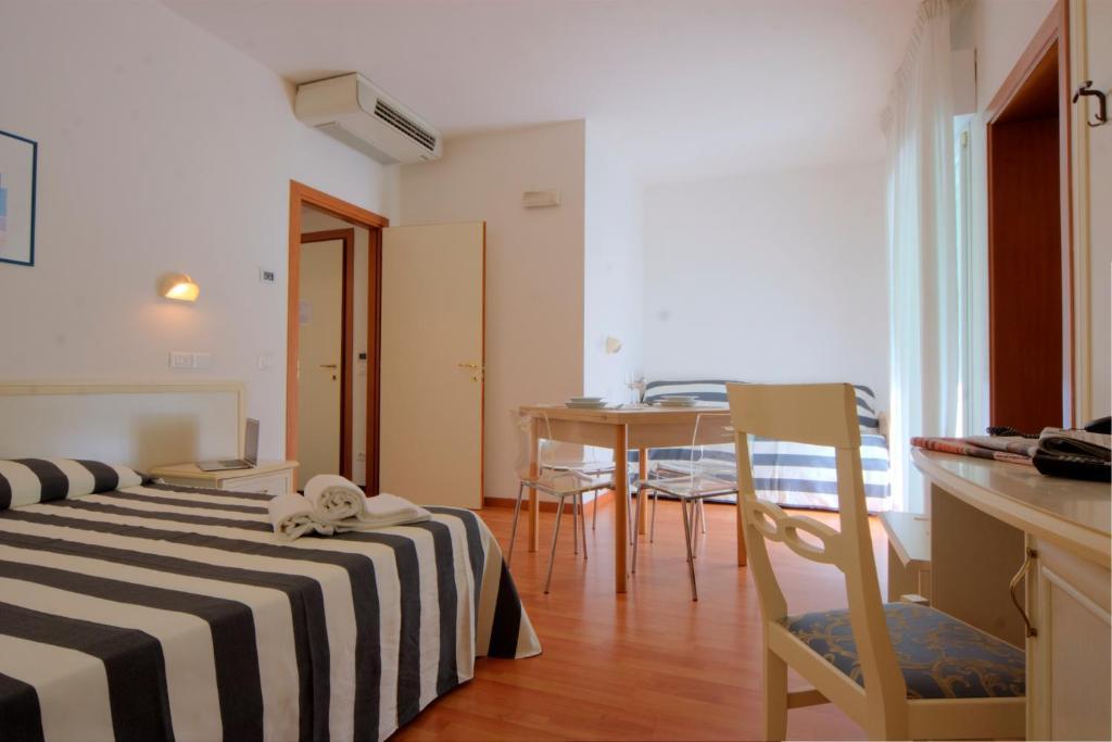 Residence Divina Rimini Room photo