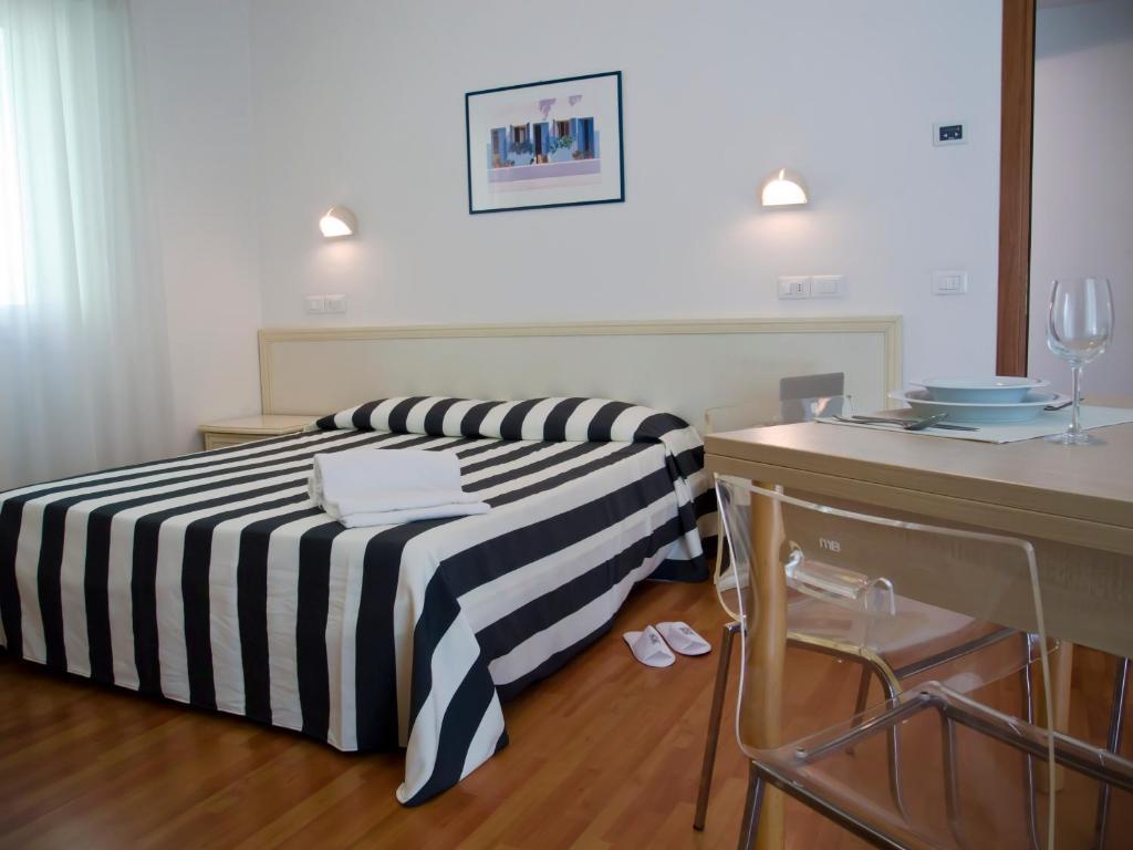 Residence Divina Rimini Room photo