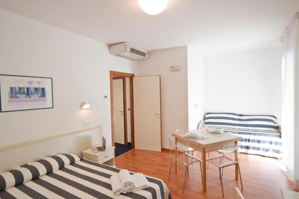 Residence Divina Rimini Room photo