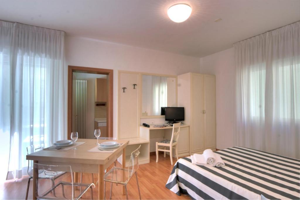 Residence Divina Rimini Room photo