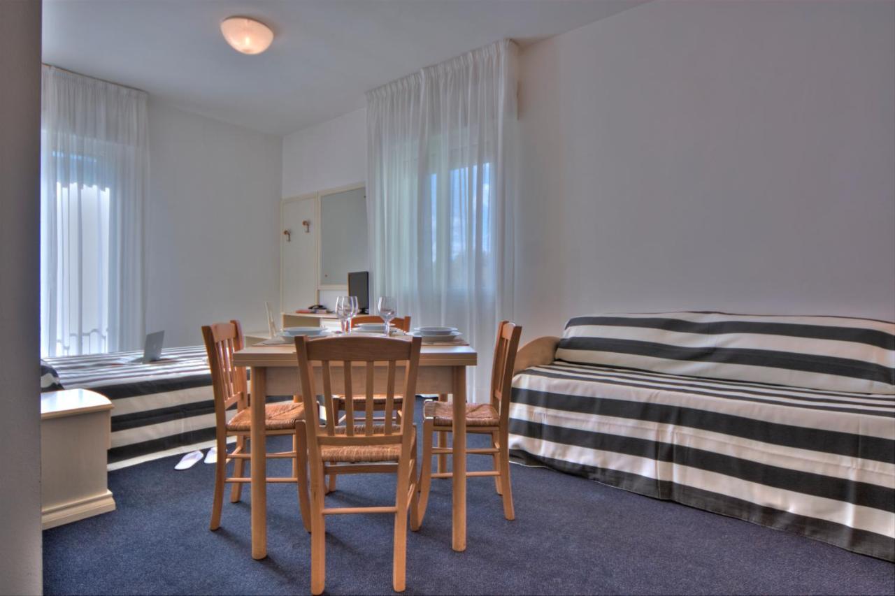 Residence Divina Rimini Room photo